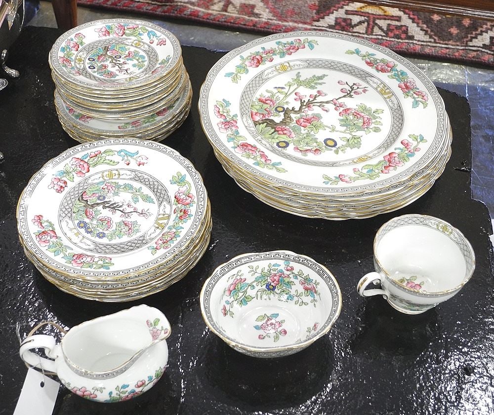 Six Place Settings Aynsley India Tree Bone China.: Six Place Settings Aynsley India Tree Bone China.