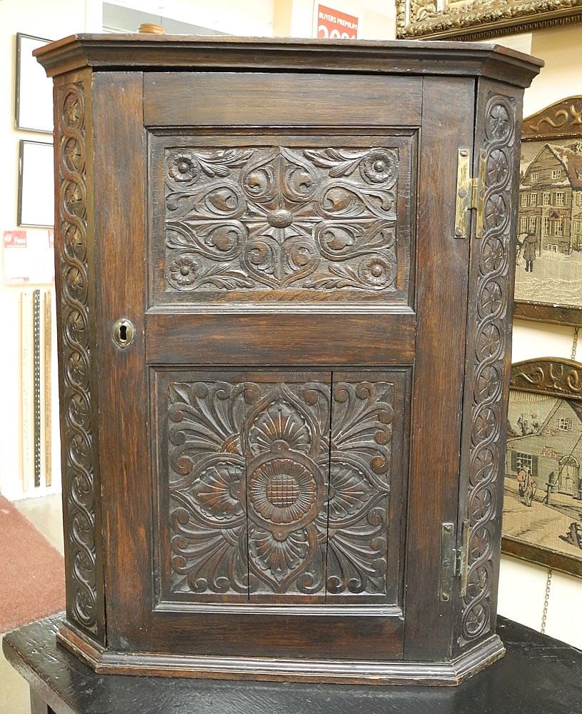 Antique Carved Oak Corner Cupboard, 31 3/4". (1 of 2)