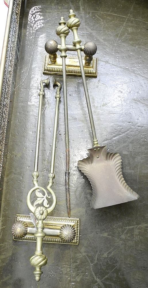 3 Piece Brass Companion Set with 2 Rests.: 3 Piece Brass Companion Set with 2 Rests.