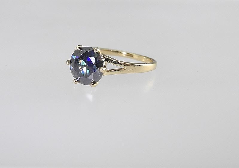 18K Gold Plated 2ct Rainbow Moissanite Ring, Size 6, with Report & Box.: 18K Gold Plated 2ct Rainbow Moissanite Ring, Size 6, with Report & Box.