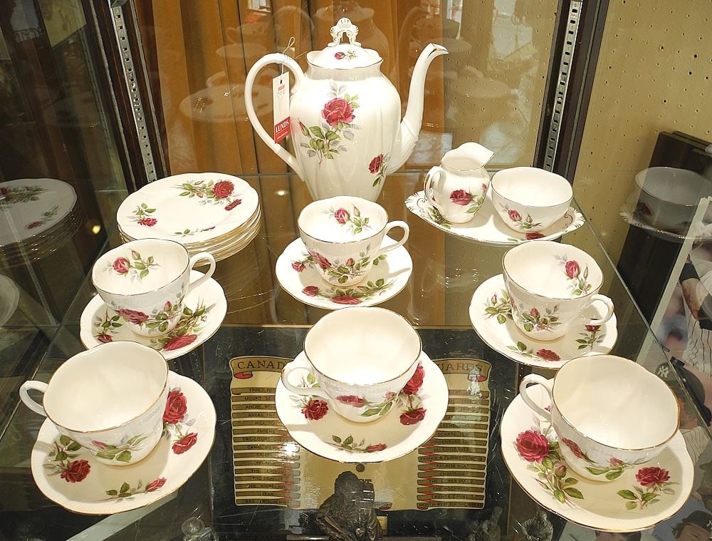 Royal Albert "Royal Canadian Rose" Luncheon Service.: Royal Albert "Royal Canadian Rose" Luncheon Service.