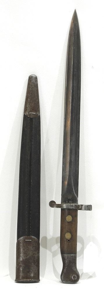 Victorian Bayonet EFD Broad Arrow Mark, 17 1/2"L with Sheath.: Victorian Bayonet EFD Broad Arrow Mark, 17 1/2"L with Sheath.