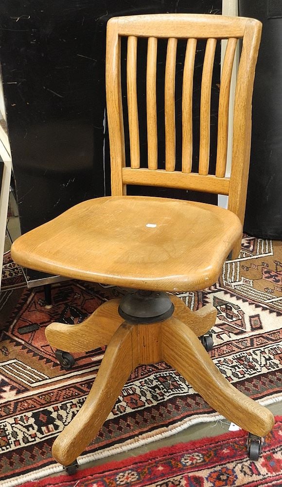Vintage Office Specialty Manufacturing Co. Steno Chair, 33".: Vintage Office Specialty Manufacturing Co. Steno Chair, 33".
