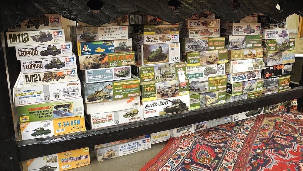 Large Collection of Tank Models, Various Makers.: Large Collection of Tank Models, Various Makers.