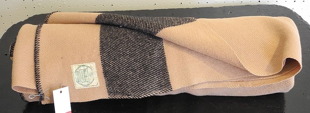 Vintage Canadiana "Horn Bros. Woollens" Blanket, 63 x 86". (1 of 2)