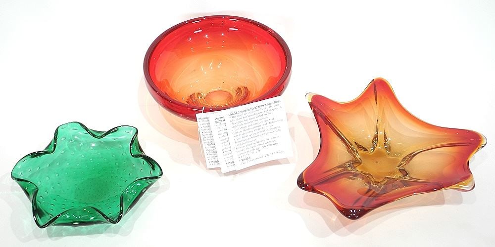 Three Murano Glass Dishes, 8 1/8" - 11 1/2"w.: Three Murano Glass Dishes, 8 1/8" - 11 1/2"w.