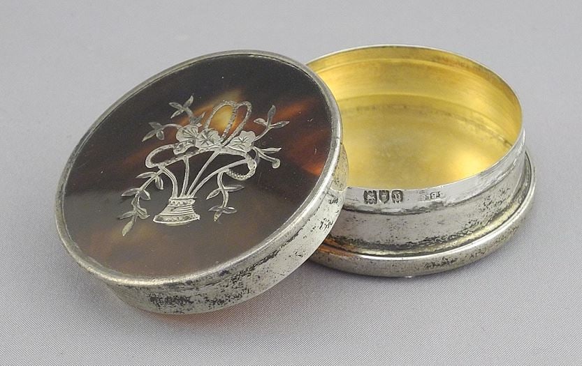 Hallmarked Silver & Shell Dresser Jar, 2" Diameter, TW 24.6g, NO EXPORT. (1 of 4)