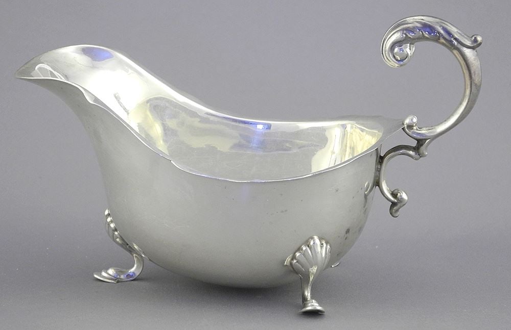 Birks Sterling Silver Sauce Boat, 6" Long, 140 Grams.: Birks Sterling Silver Sauce Boat, 6" Long, 140 Grams.
