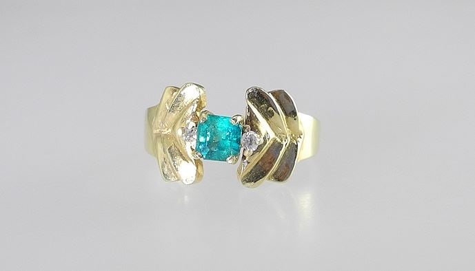 18K (tested) Yellow Gold Emerald & Diamond Ring, Size 5 1/4, 3.5g, with Appraisal. (1 of 4)