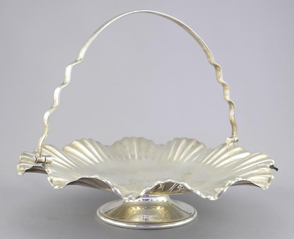 Mappins & Webb Silver Lobed Basket, 10 1/8" Diameter, 586g. (1 of 7)