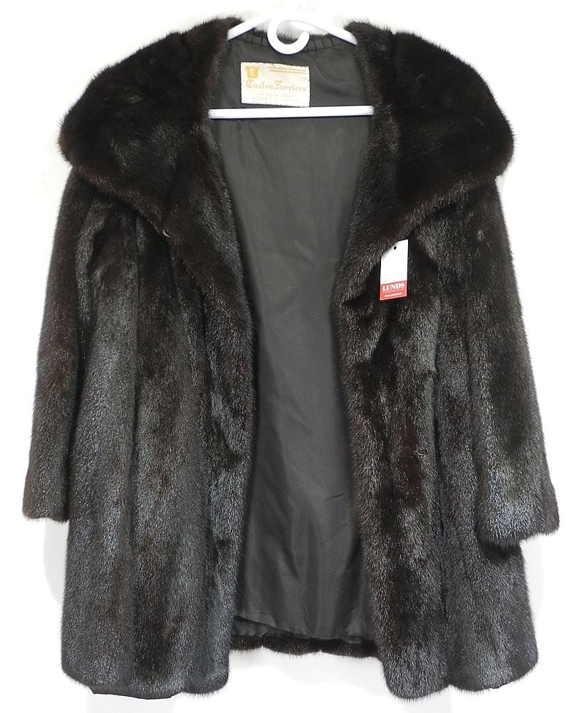 Custom Furriers Black Mink Jacket, Likely Medium (1 of 3)