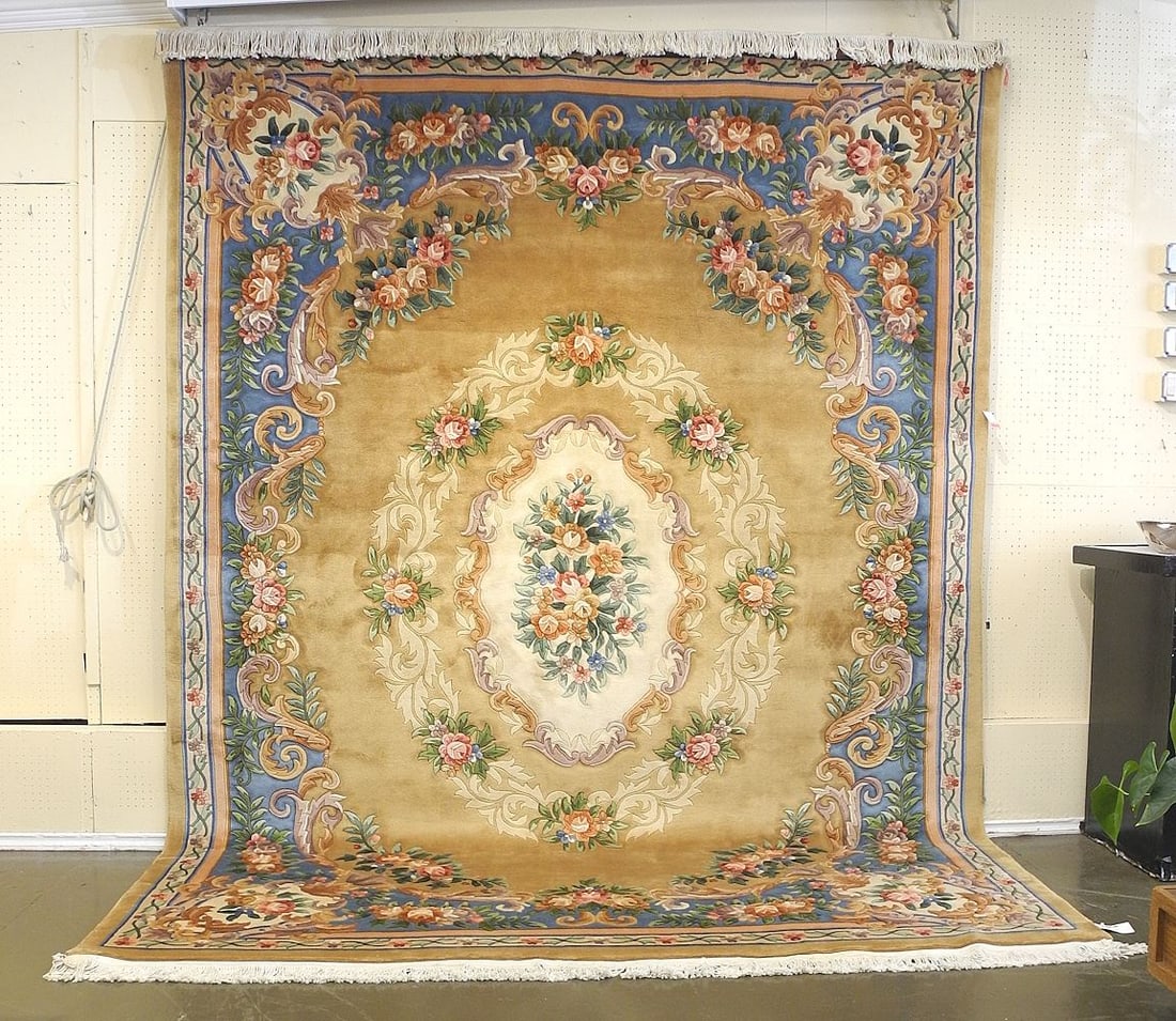 Chinese Sculpted Wool Carpet, 9 x 12'. (1 of 6)