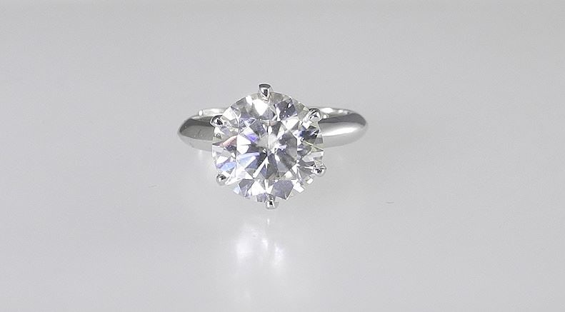 5ct Moissanite Ring Mounted in Sterling with White Gold Overlay, with Report & Box (resizea (1 of 5)