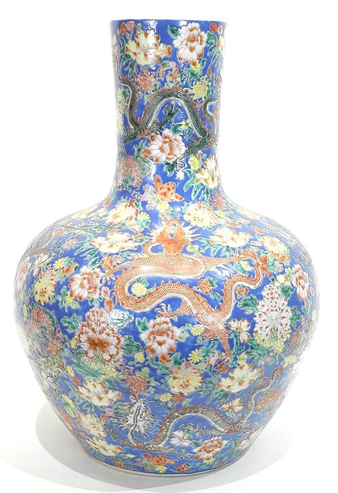 Chinese Porcelain "Dragons" Vase, Qianlong Mark, 21"h.: Chinese Porcelain "Dragons" Vase, Qianlong Mark, 21"h.