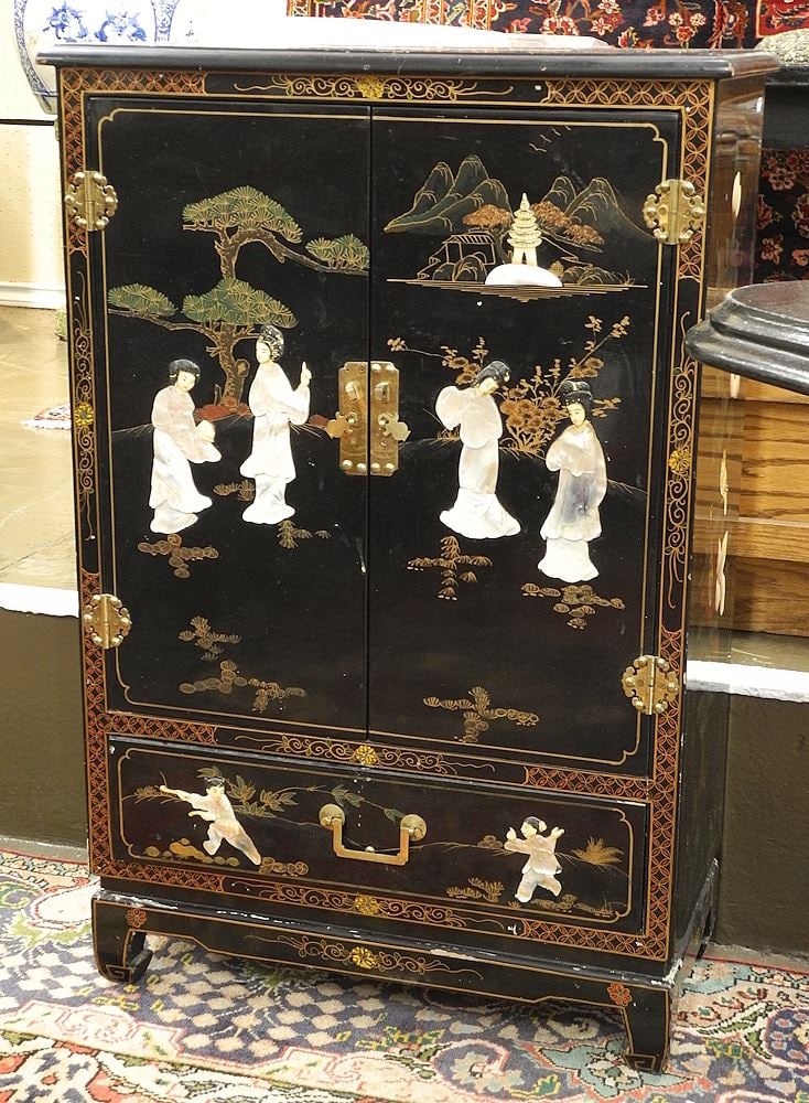 Chinese Double Door Coromandel Cabinet, 36"h. (1 of 3)