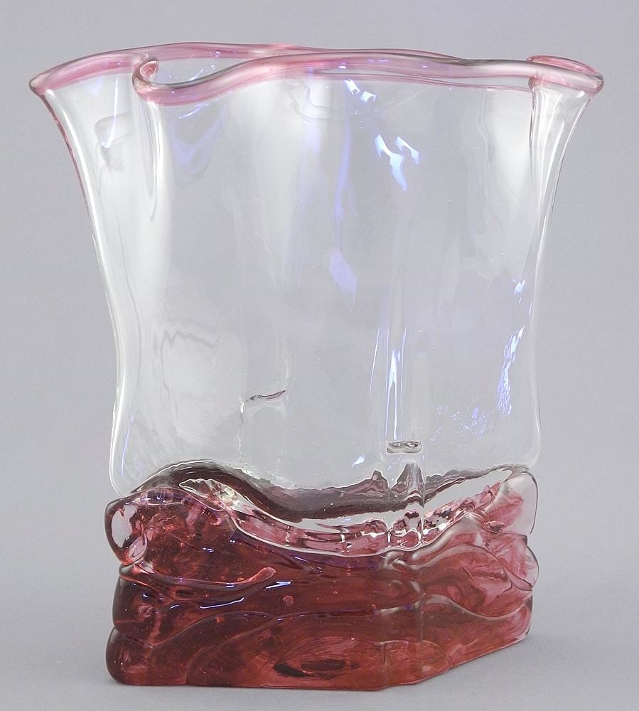 NSSG (New Small Sterling Glass) Studio Glass Vase.: NSSG (New Small Sterling Glass) Studio Glass Vase.