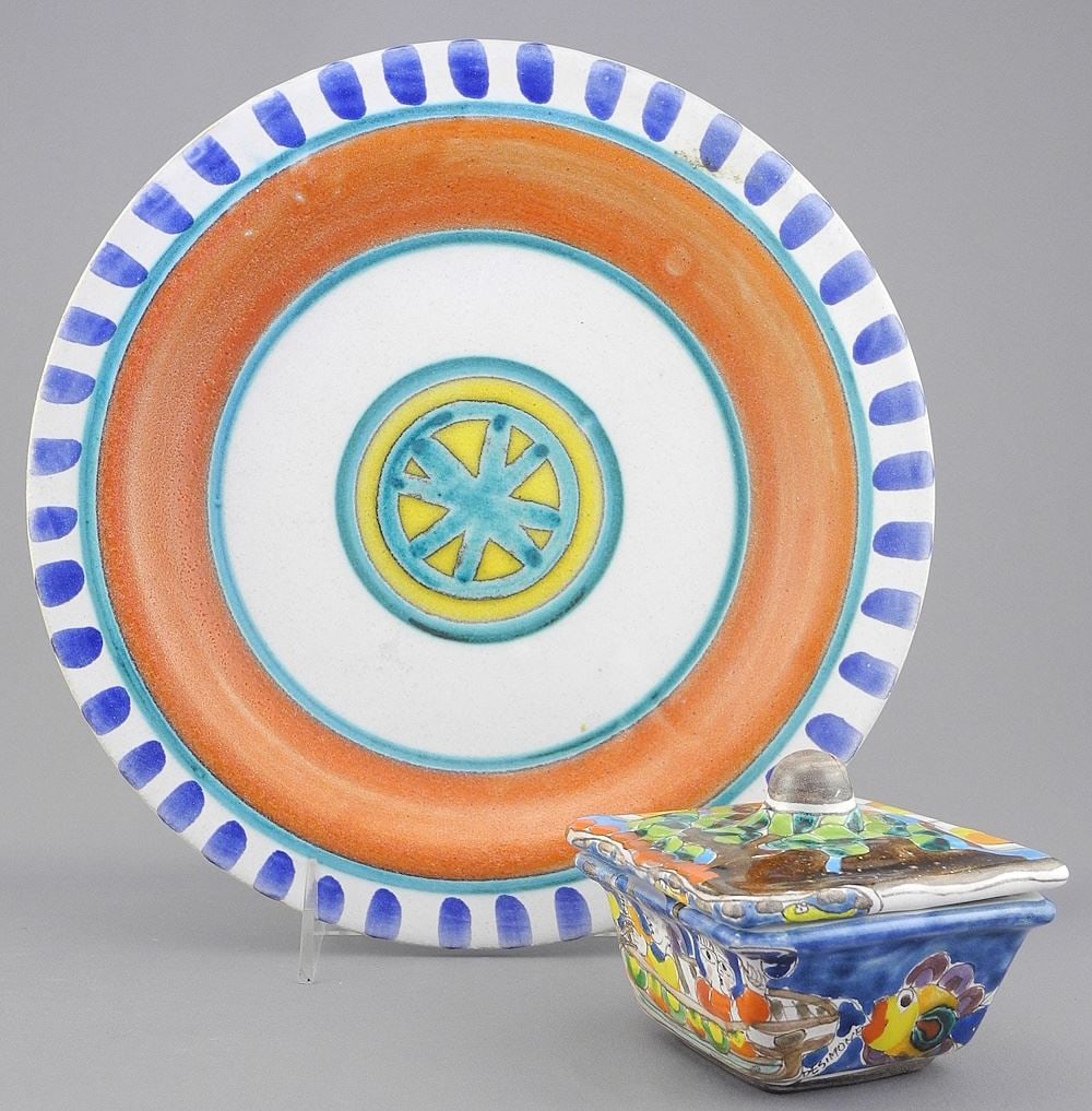 Two Desimone Italy Pottery Items: Dish (9 7/8" diam.) & Box. (1 of 4)