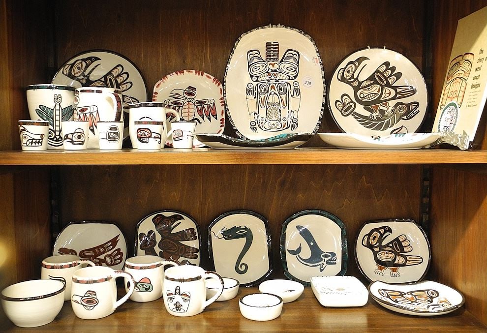 West Coast Designs Collection of Lambert Potteries Dishes.: West Coast Designs Collection of Lambert Potteries Dishes.