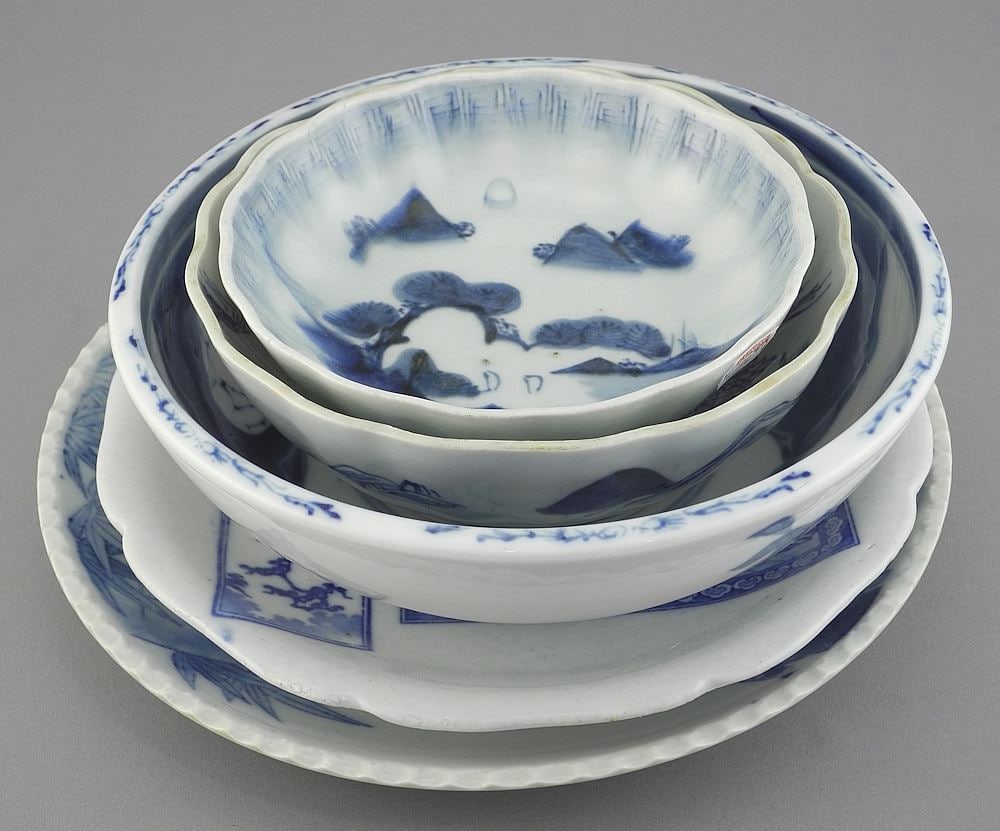 Five Japanese Blue & White Imari Porcelain Bowls & Dishes, 5 3/4 - 10" Diameter. (1 of 3)