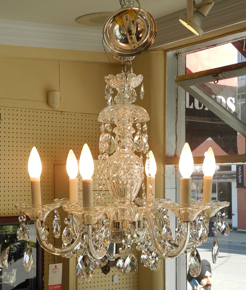 Schoenbek 2994-40H Crystal Chandelier.: Schoenbek 2994-40H Crystal Chandelier.