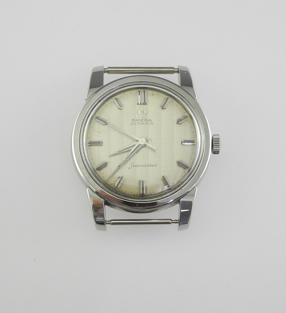 Omega Seamaster Men's Watch (not currently running). (1 of 3)
