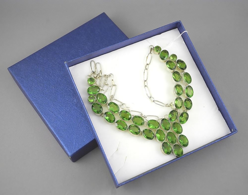Sterling (marked 925) & Peridot Necklace Approximately 18 1/2"L.: Sterling (marked 925) & Peridot Necklace Approximately 18 1/2"L.