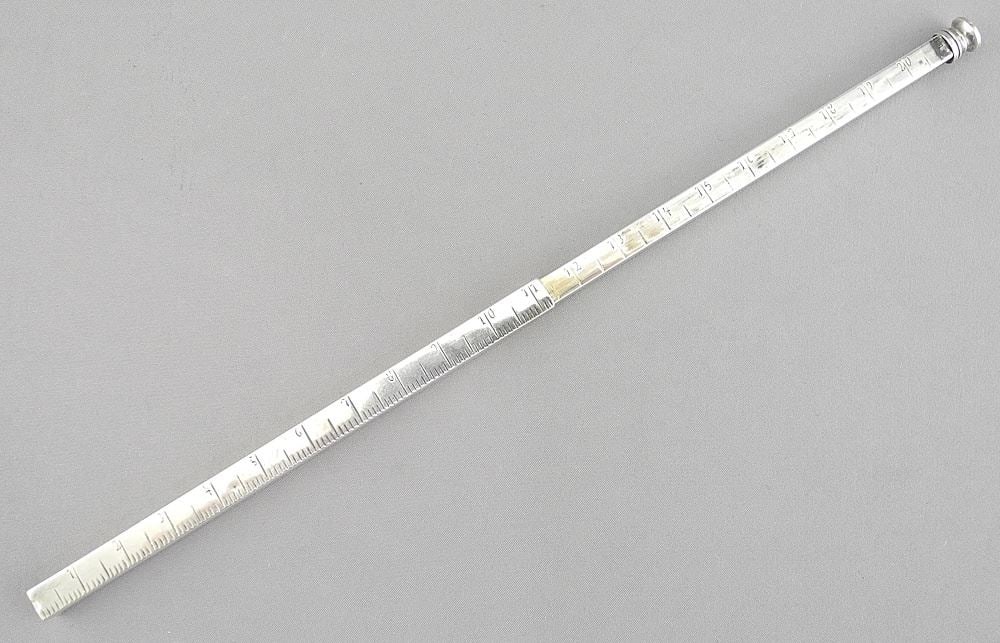 European (indistinctly marked) Silver Extendable Metric Rule, 4 3/4 "L Closed, 24g. (1 of 3)