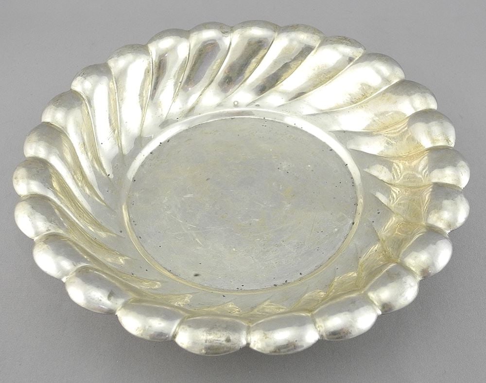 Dutch .833 (marked) Silver Dish, 7 1/2" Diameter, 190g. (1 of 3)