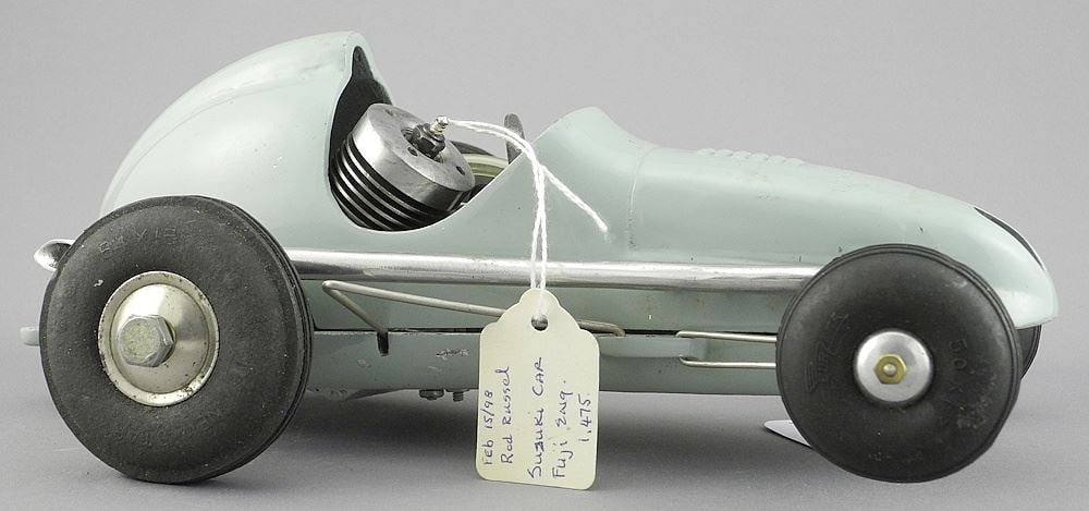 Suzuki Car Tethered Racer with Fuji Engine, 9 1/2". (1 of 5)