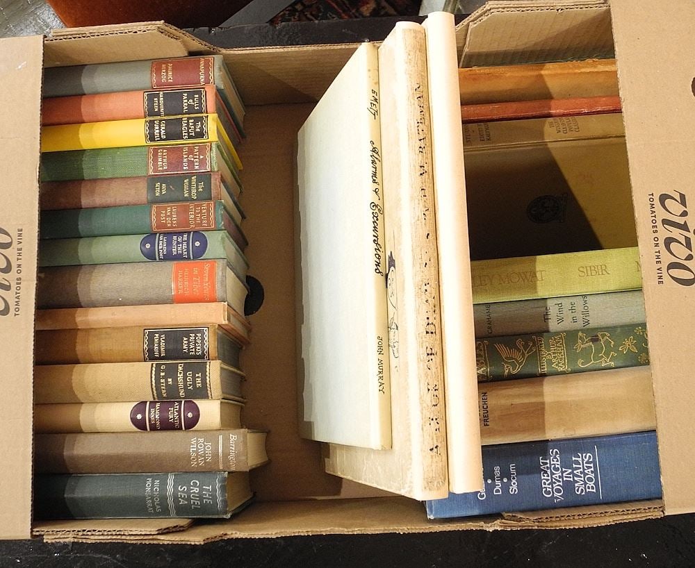 Collection of Books: Winnie the Pooh /Farley Mowat/Arthur Rackham.: Collection of Books: Winnie the Pooh /Farley Mowat/Arthur Rackham.