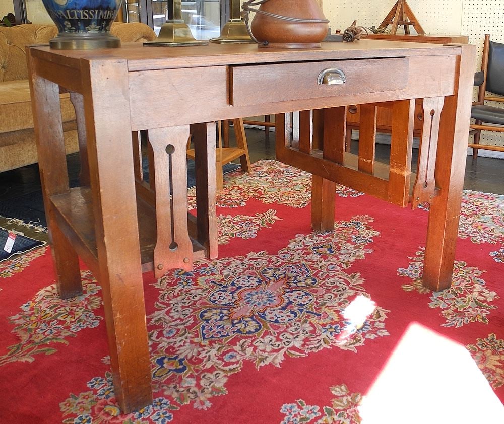 Oak Arts & Crafts Library Desk.: Oak Arts & Crafts Library Desk.