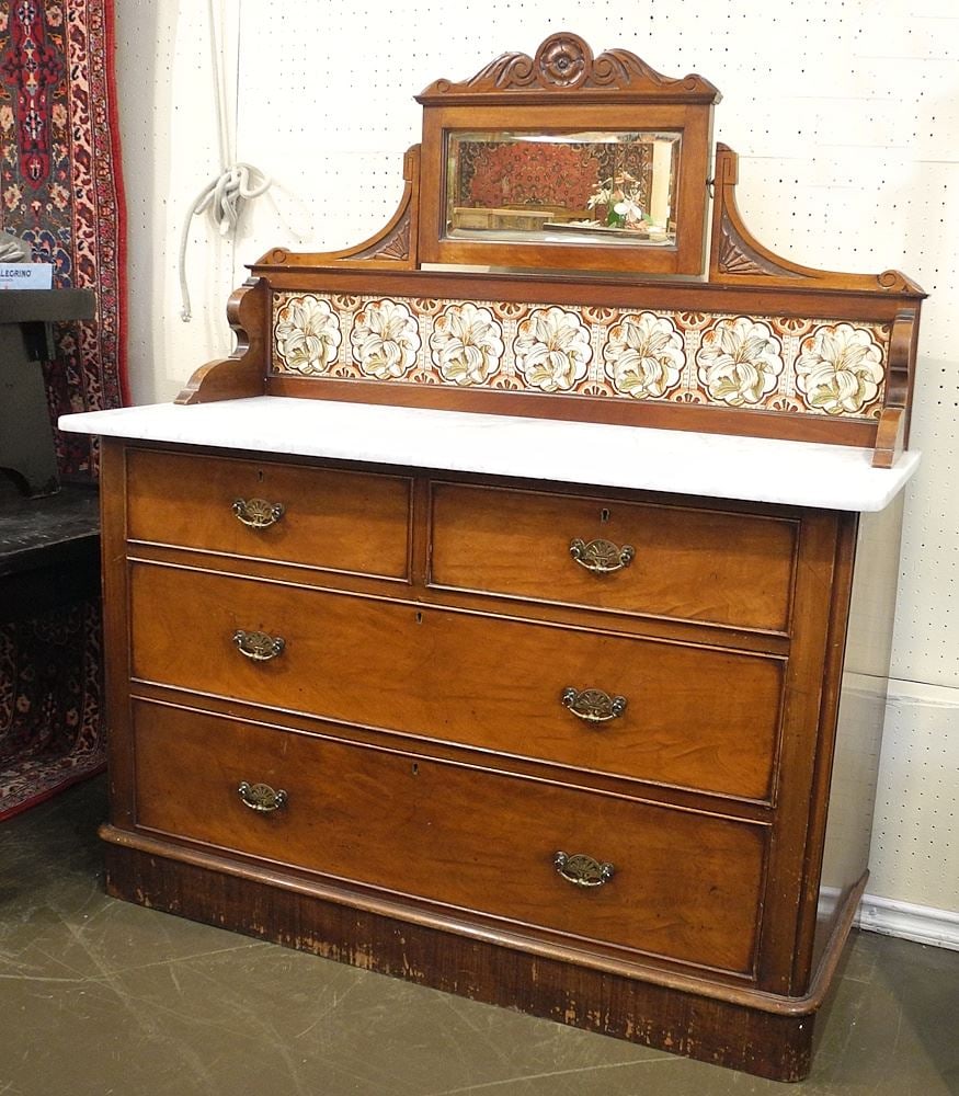 19th C. 4 Drawer Washstand with Marble Top & Mirror.: 19th C. 4 Drawer Washstand with Marble Top & Mirror.