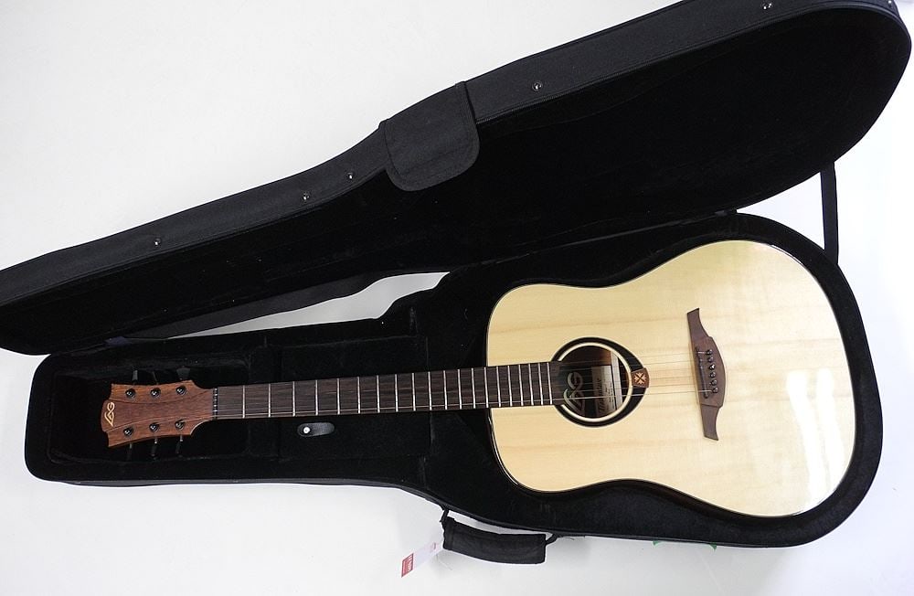 Lag Tramontane Model T80D Acoustic Guitar 1611LT11250 with Nylon Case.: Lag Tramontane Model T80D Acoustic Guitar 1611LT11250 with Nylon Case.