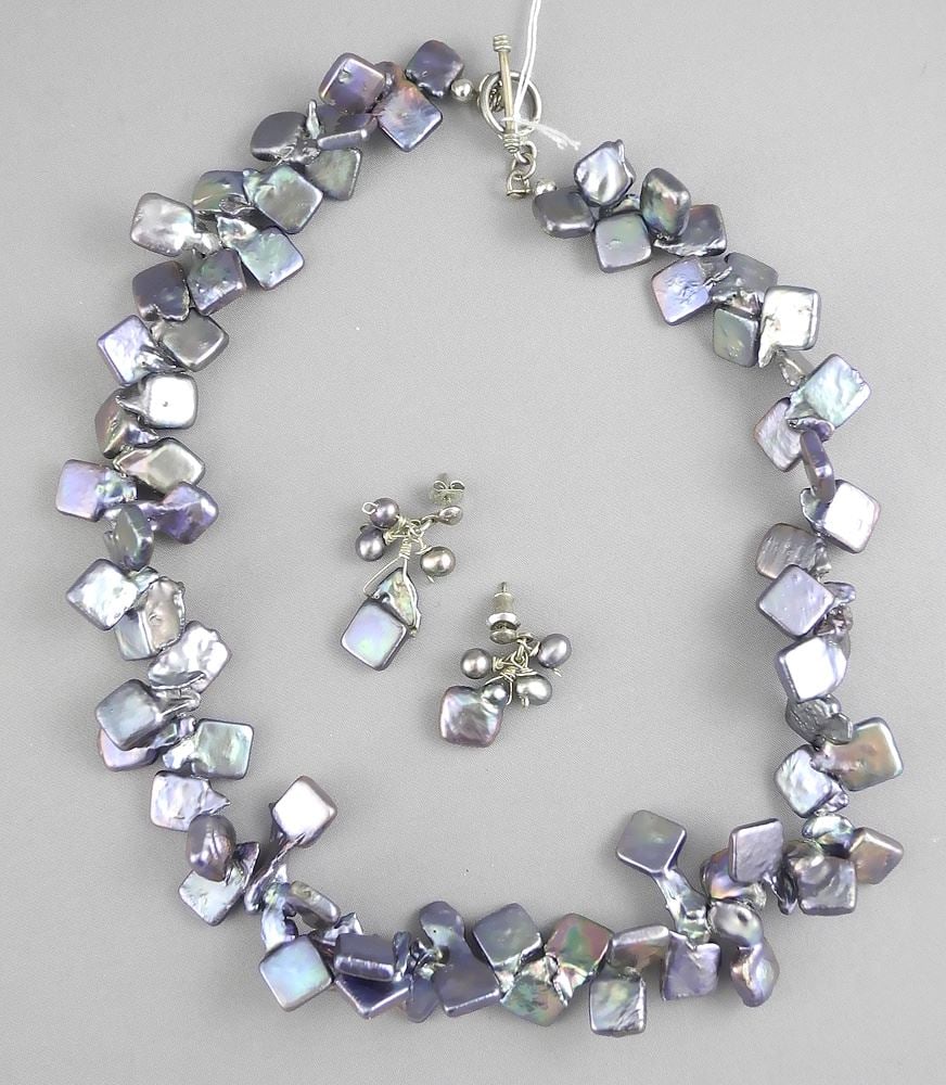 Keshi Pearl Necklace (16"L) & Earrings with 925 Clasps.: Keshi Pearl Necklace (16"L) & Earrings with 925 Clasps.