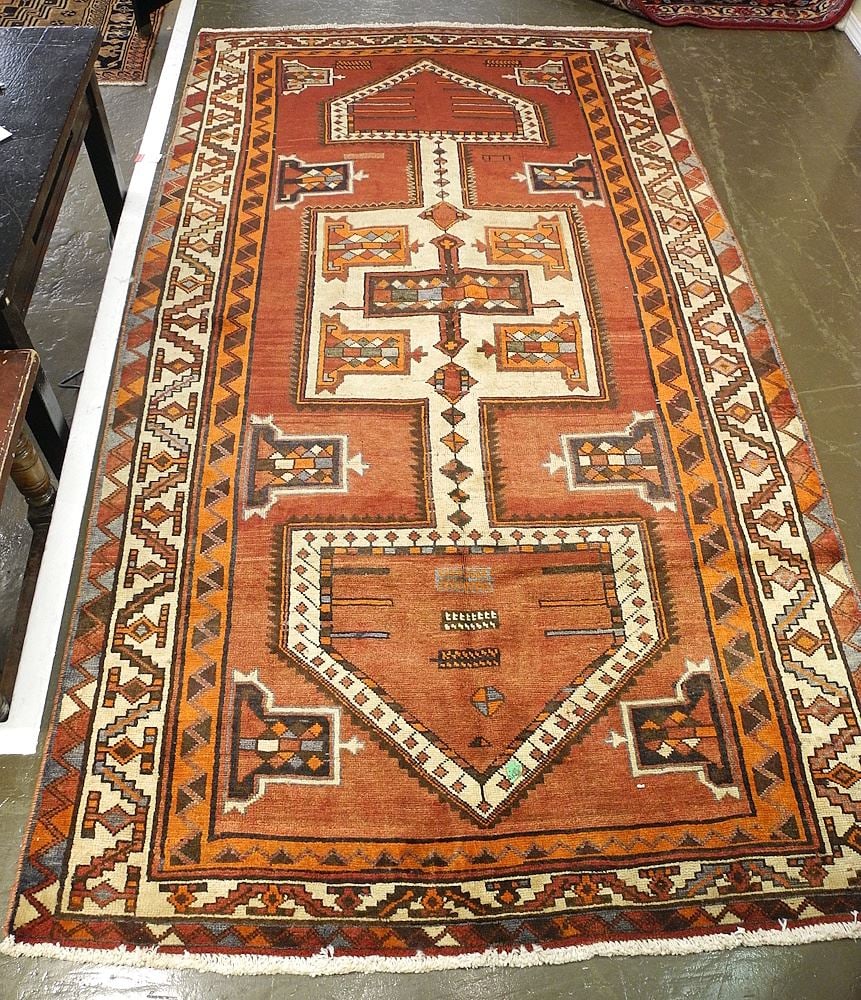 Hand Knotted Lori Carpet Approximately 5' x 9'2". (#185).: Hand Knotted Lori Carpet Approximately 5' x 9'2". (#185).