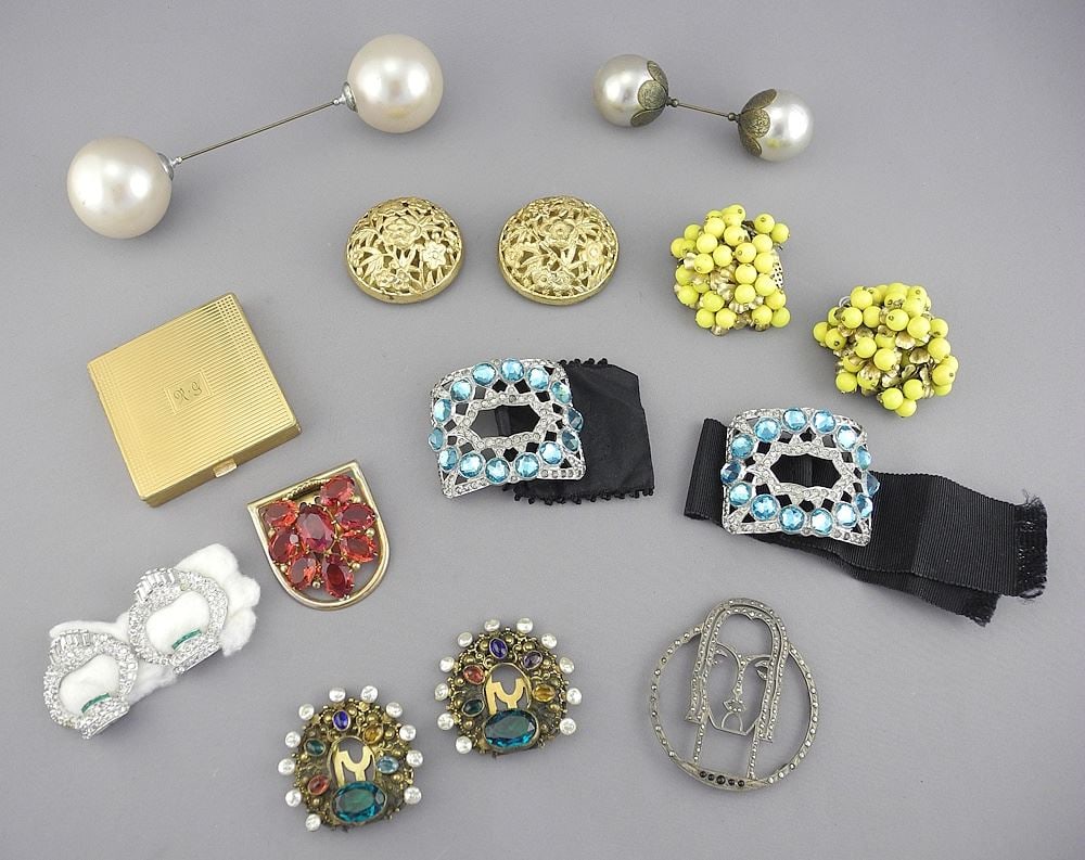 Collection of Vintage Shoe Clips & Sundries.: Collection of Vintage Shoe Clips & Sundries.