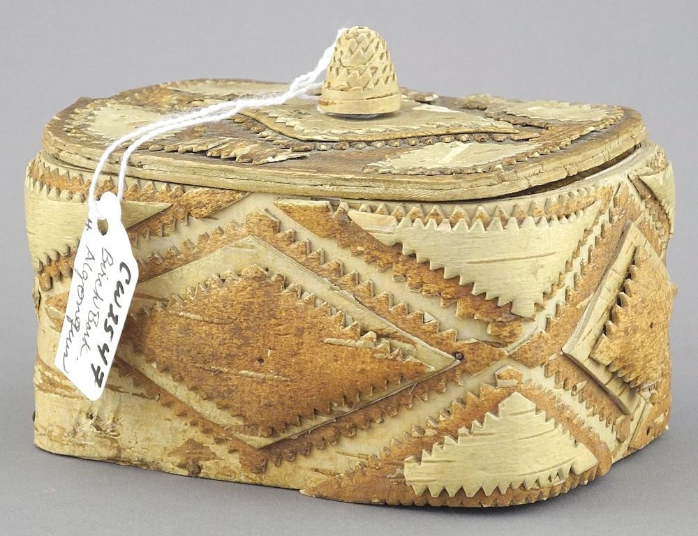 Algonquin Birch Bark Box, 4 7/8"w. (1 of 3)