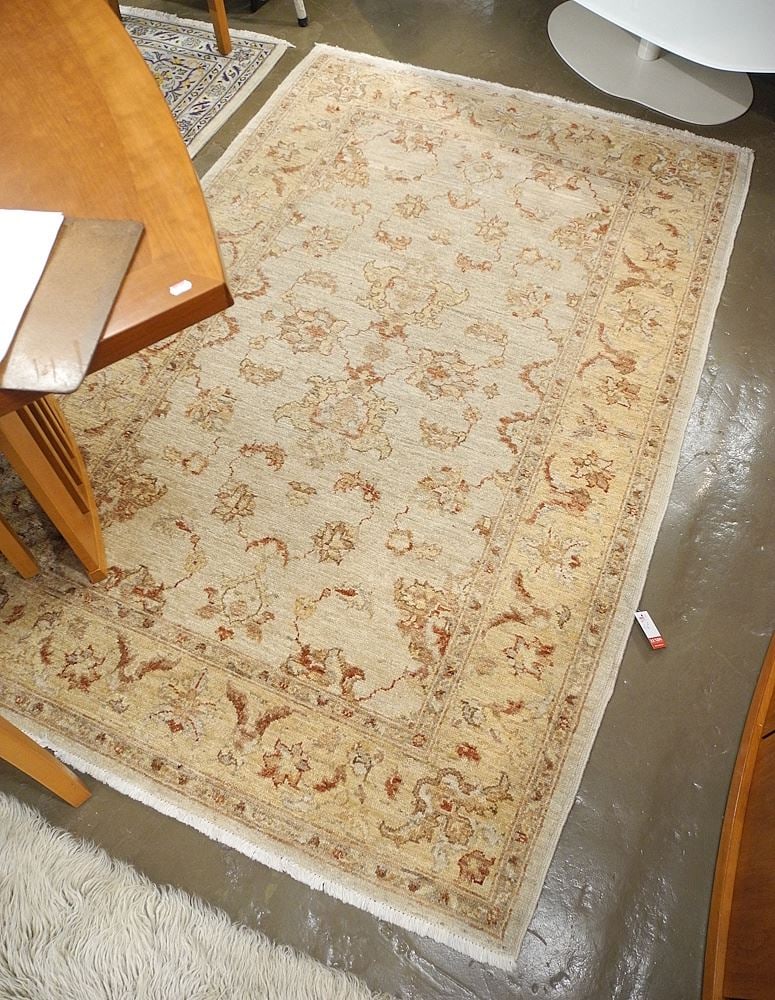 Jordans Hand Knotted Wool Carpet, Sand & Taupe Tones, Approx. 4'2" x 6'6".: Jordans Hand Knotted Wool Carpet, Sand & Taupe Tones, Approx. 4'2" x 6'6".