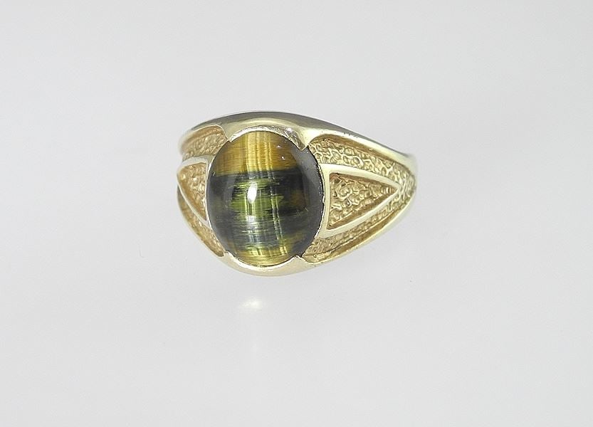 10K (marked) Yellow Gold & Tiger's Eye Gents Ring, Size 9 1/4, 6.2g. (1 of 5)