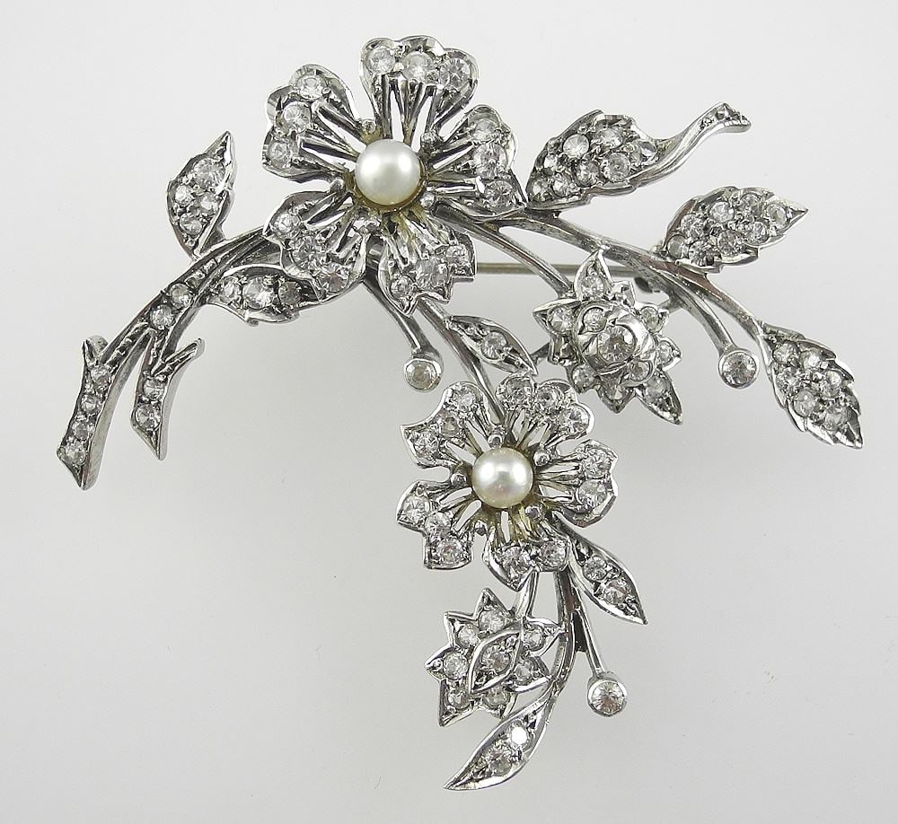 Hallmarked Silver & Diamonte Floral Brooch, 2 1/4"w, (with box), 17.5g.: Hallmarked Silver & Diamonte Floral Brooch, 2 1/4"w, (with box), 17.5g.