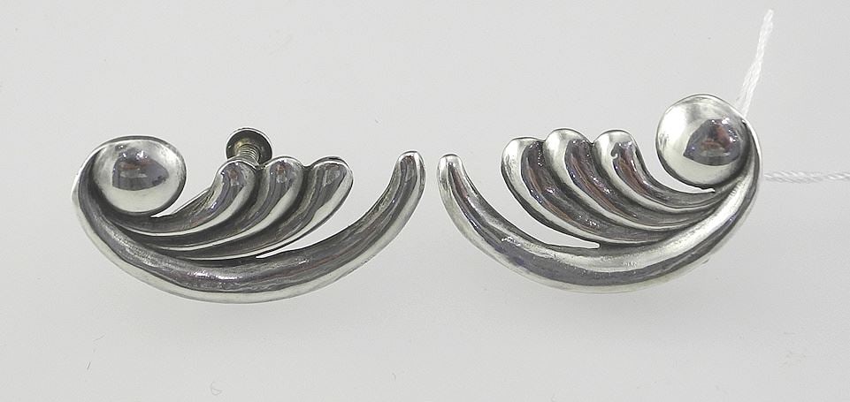 Pair of Mexican Sterling Silver Earrings, Screw Back, 6.6g. (1 of 2)