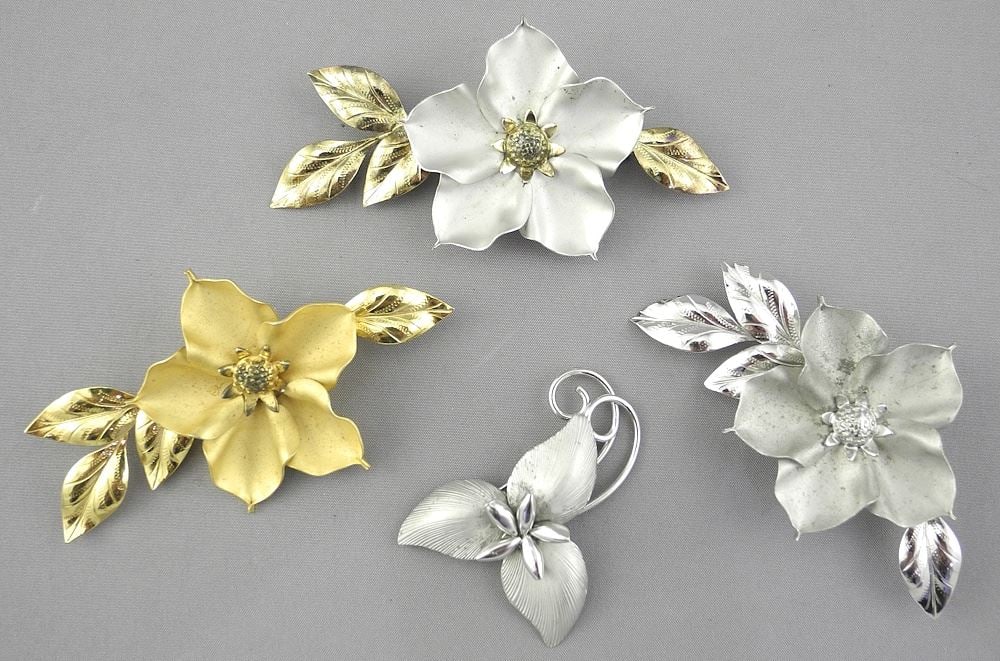Bond Boyd Sterling Silver Brooches (23.7g) & One Gold Filled.: Bond Boyd Sterling Silver Brooches (23.7g) & One Gold Filled.