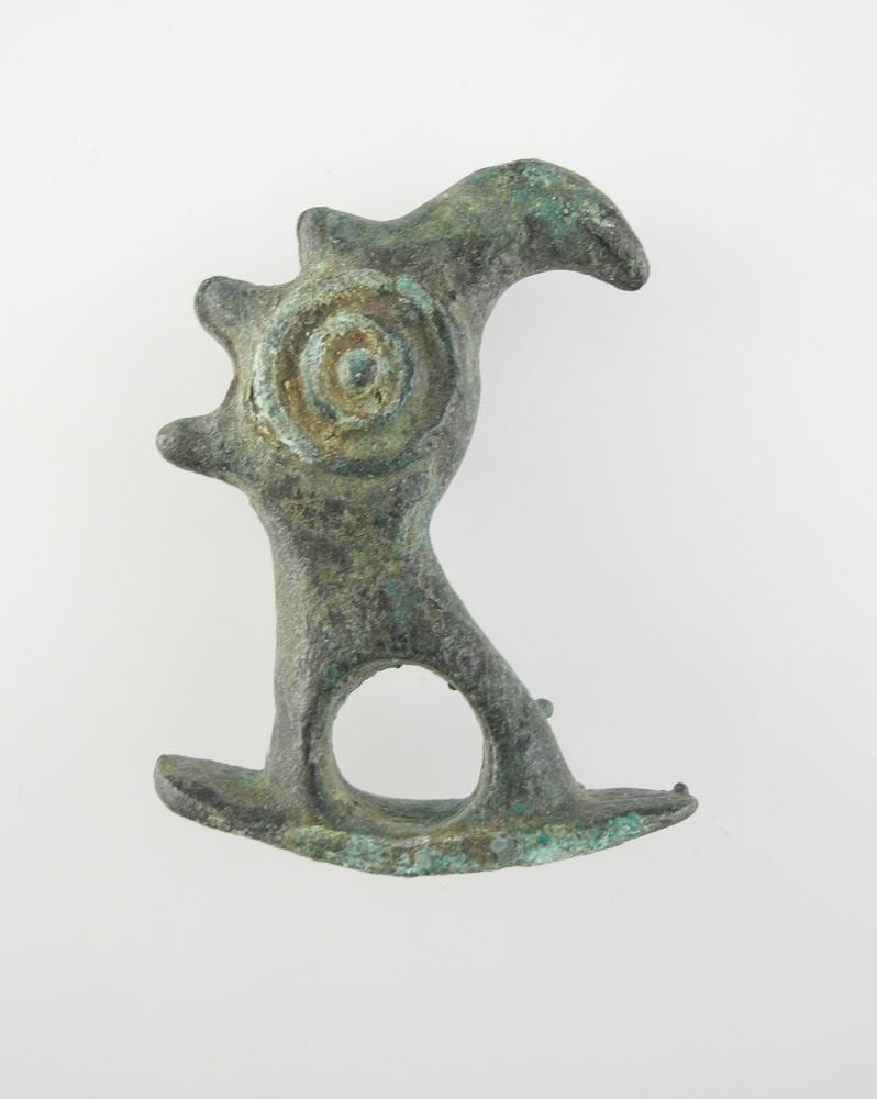 Ancient Celtic Mythical Animal with Base, 1 1/2"h, 19g.: Ancient Celtic Mythical Animal with Base, 1 1/2"h, 19g.