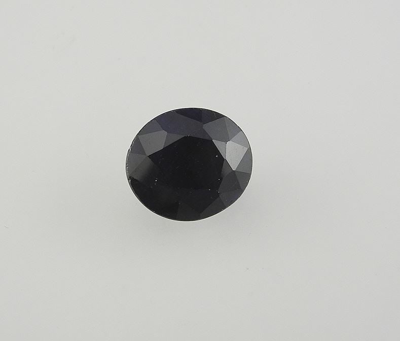 8.45ct Certified Blue Sapphire Gemstone (appraisal $10,140).: 8.45ct Certified Blue Sapphire Gemstone (appraisal $10,140).