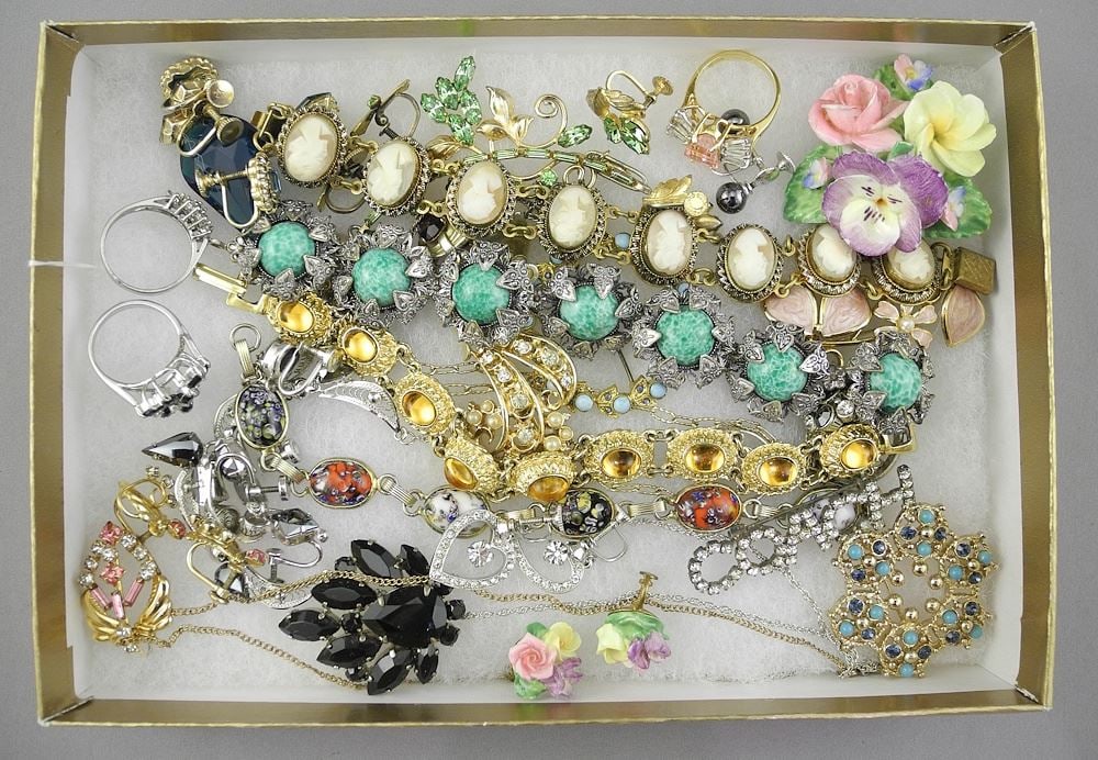 Collection of Costume Jewelry Including Coalport & Sarah Cov.: Collection of Costume Jewelry Including Coalport & Sarah Cov.