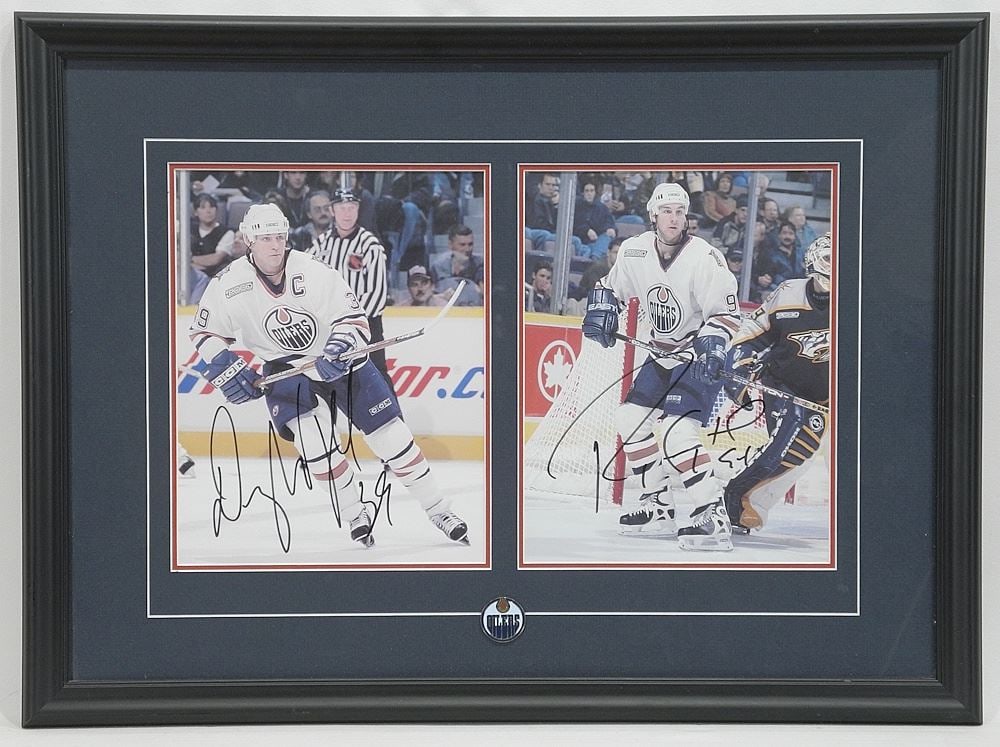 Two Edmonton Oilers signed Photos: Doug Weight & Ryan Smith, Each 8 5/8 x 6 3/4".: Two Edmonton Oilers signed Photos: Doug Weight & Ryan Smith, Each 8 5/8 x 6 3/4".