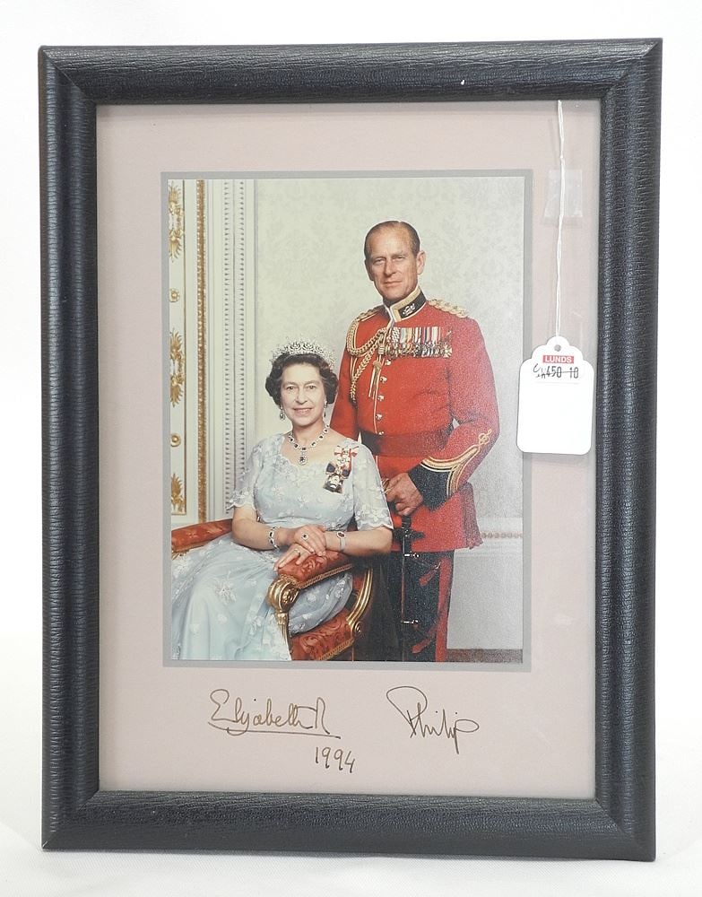 Autograph Portrait: Queen Elizabeth 2 & Prince Philip, 8 x 6". (1 of 1)