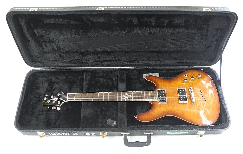 Ibanez Electric Guitar W232851 with Hard Case. (1 of 5)