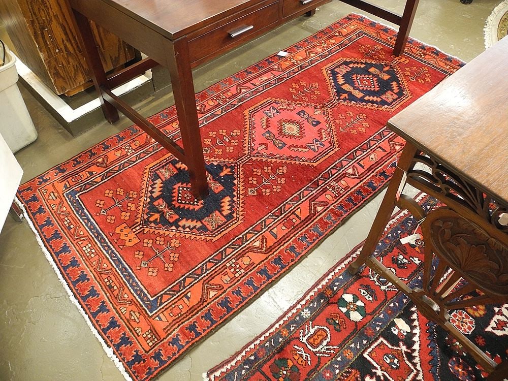 Hand Knotted Persian Carpet Approximately 3'8" x 8'3".: Hand Knotted Persian Carpet Approximately 3'8" x 8'3".