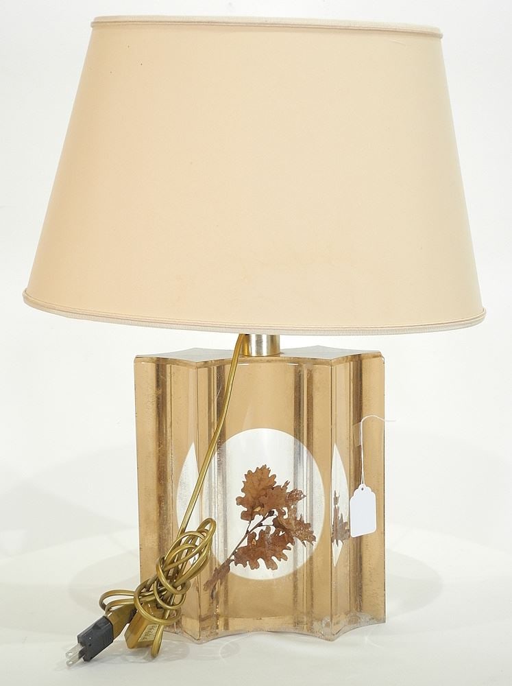 Smart Italia Roma Lucite Table Lamp, 21 1/8"h (crizzling noted).: Smart Italia Roma Lucite Table Lamp, 21 1/8"h (crizzling noted).